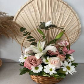  Muratlı Çiçekçiler RENKLÜ GÜL VE LİLYUM SEPET